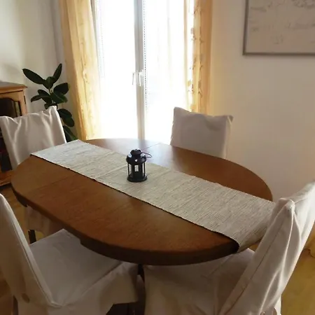 Apartment Two-bedroom In Vi