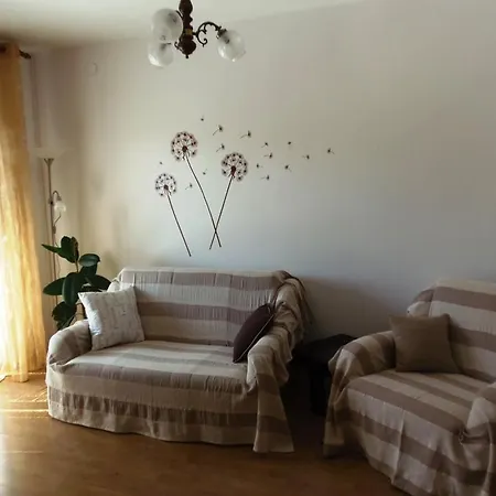 Apartment Two-bedroom In Vi *